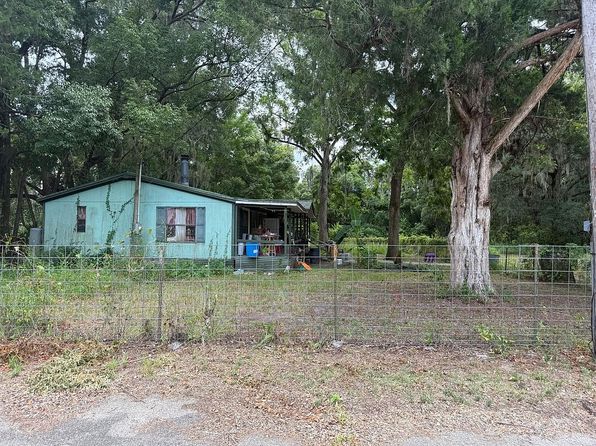 2212 NE Washington St