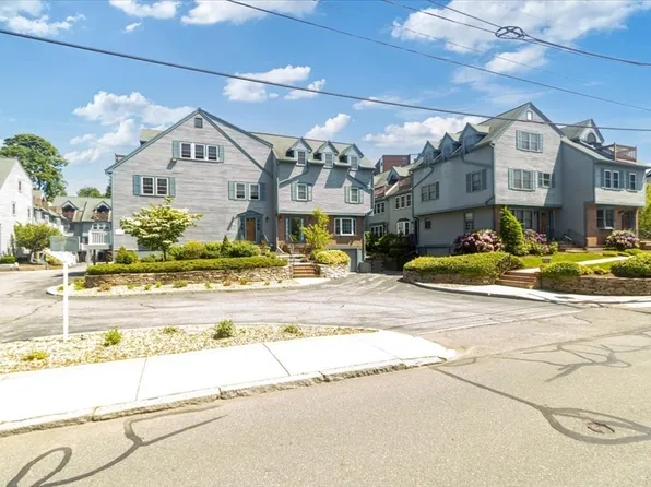 35 Merrymount Rd Unit 12, Quincy, MA 02169