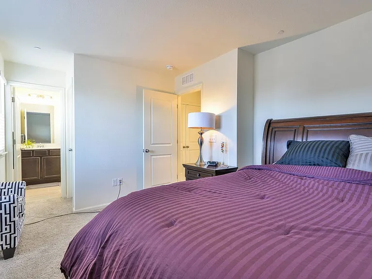 344 Zeppelin Way — Photo 15