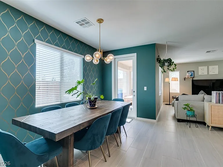 8160 Skye Desert Dr — Photo 16