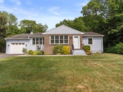 7 Northeast Drive, North Haven, CT, 06473