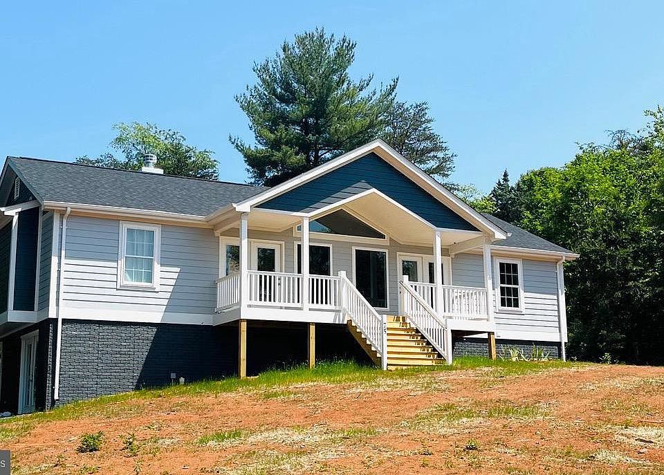 1st image of 75 Marian Ln