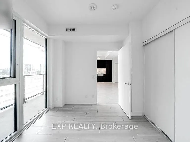 270 Dufferin St #LPH02 — Photo 10
