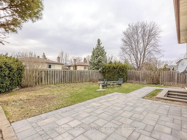 468 Gowland Cres #BASEMENT — Photo 28