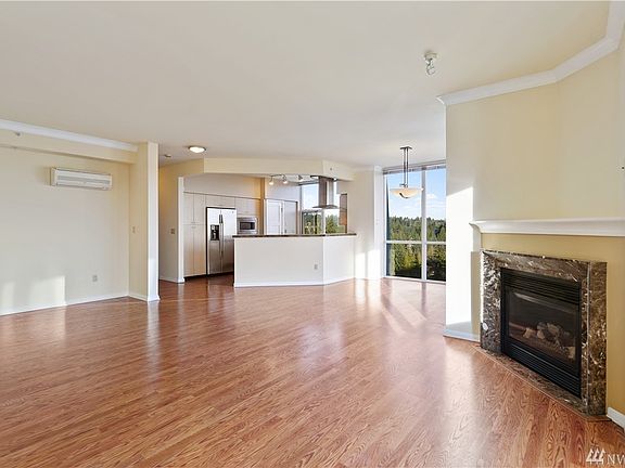 5th image of 1100 106th Ave NE APT 1006