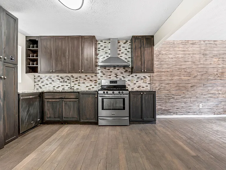 5075 N Bridges Dr — Photo 13