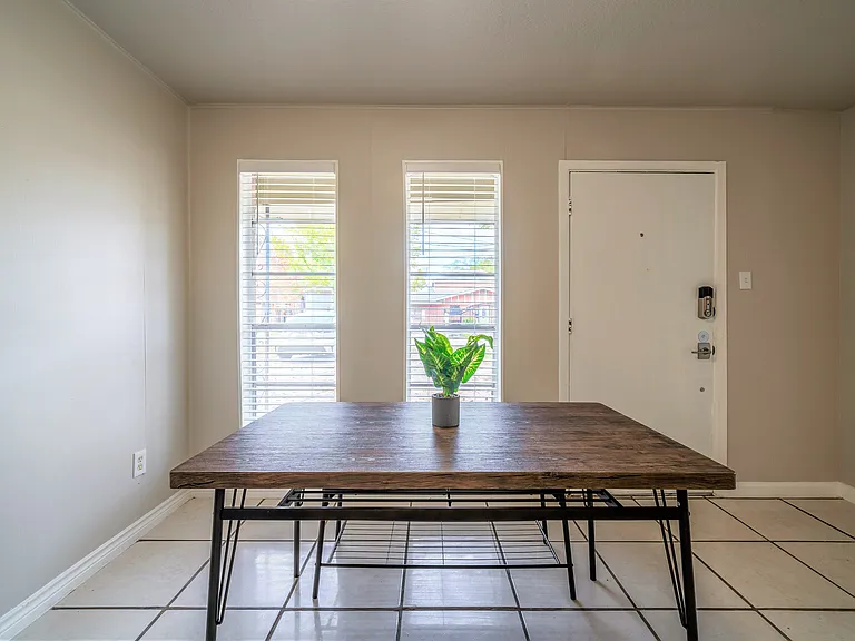 Hillsboro St — Photo 10