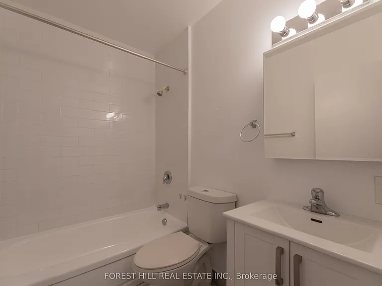 32 Clayland Dr #301 — Photo 15