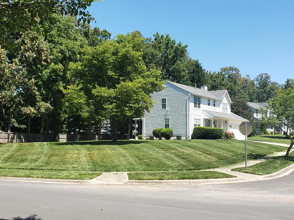 9703 Mount Royal Ct