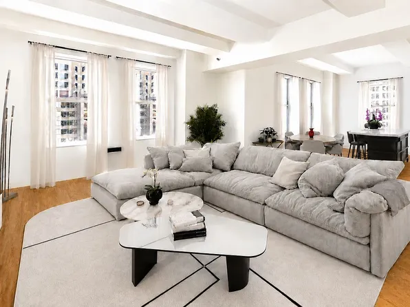 15 Broad St APT 3010, New York, NY 10005