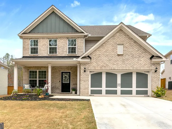 5070 Sierra Creek Dr, Hoschton, GA 30548