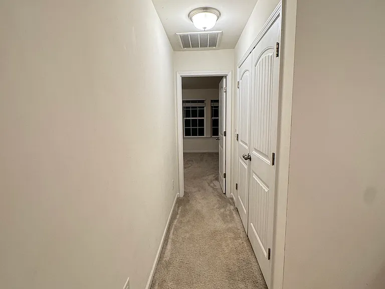 1070 Coldstream Dr — Photo 35