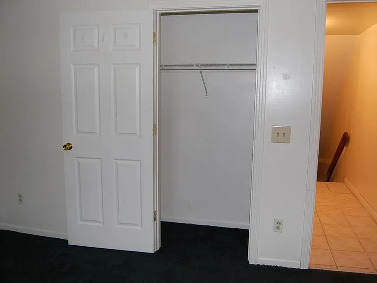 609 Grove City Rd #11 — Photo 6
