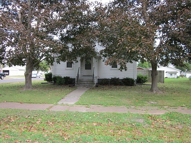  Front View