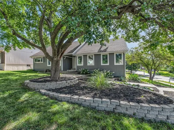 12202 W 72nd St, Shawnee, KS 66216