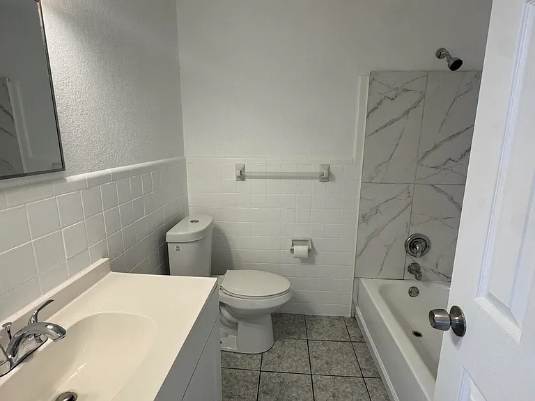 1795 NW 55th Ave #3 — Photo 5