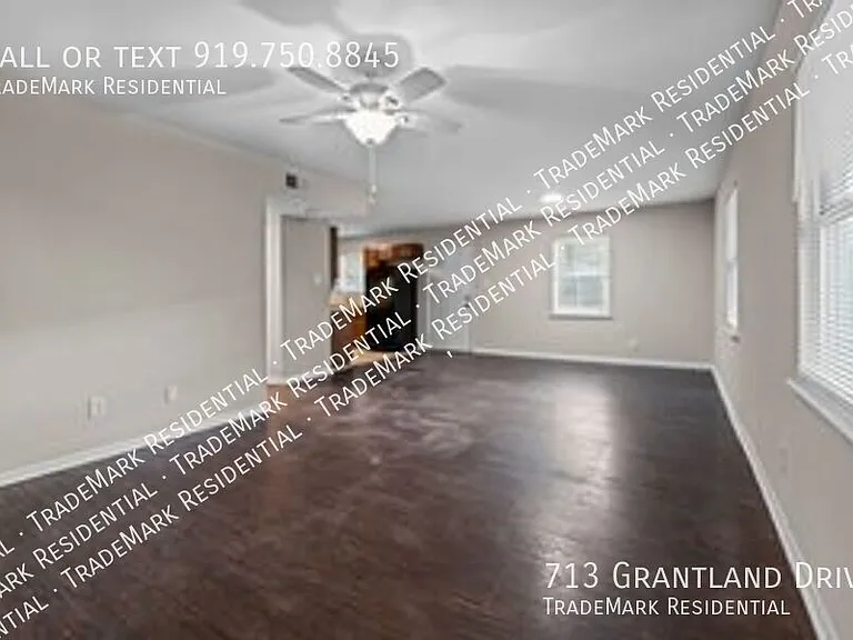 713 Grantland Dr — Photo 5