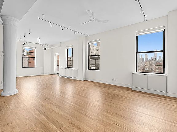 5th image of 116 W 14th St APT 10S
