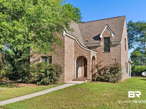 6068 Sussex Dr, Mobile, AL 36608