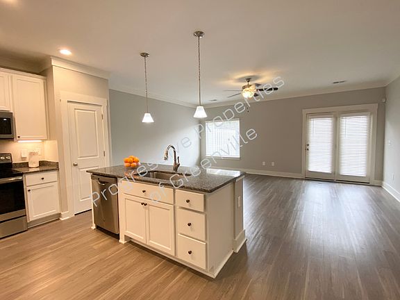 5th image of 706 Elmbrook Dr #1