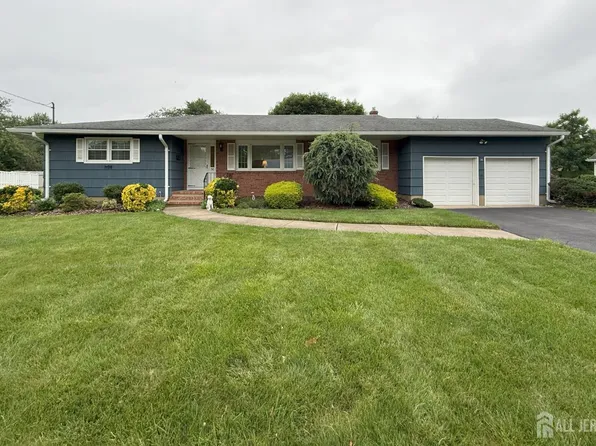 36 Jensen St, East Brunswick, NJ 08816
