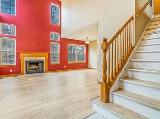 2760 Packford Ln, Aurora, IL 60502