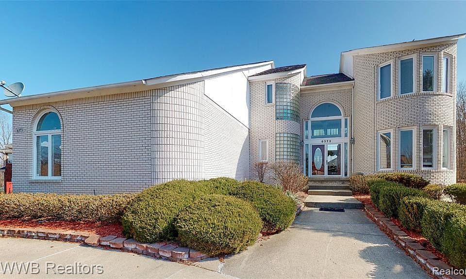 1st image of 6373 Golden Ln