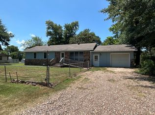 905 Harris Rd, Ozark, AR 72949