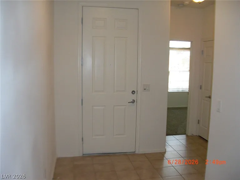 2160 Burris Hill Dr — Photo 2