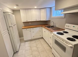 16 Cameron Ave N #1, Hamilton, ON L8H4Y8