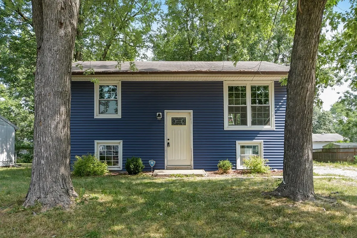 3106 Kimberly Dr photo 1