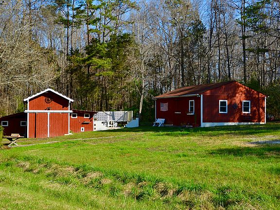 Garage / barn / garden shed