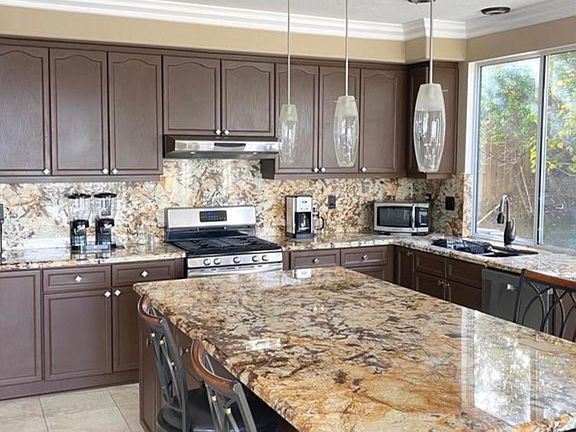 2nd image of 49 Hollyleaf