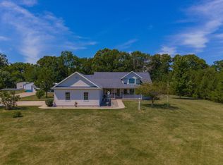 8165 Burns Hill Rd, Clinton, IL 61727