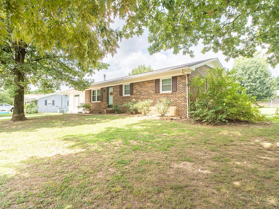 707 N Military St, Loretto, TN 38469 Zillow