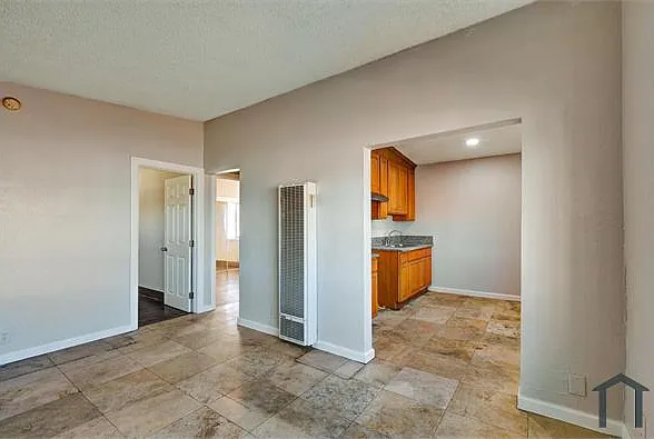 8508 Avalon Blvd #4 — Photo 2