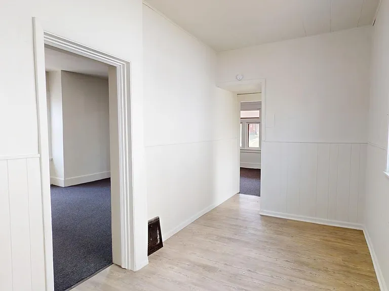 109 W Ely St — Photo 32