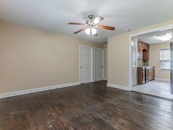 3rd image of 2729 Proctor Ave