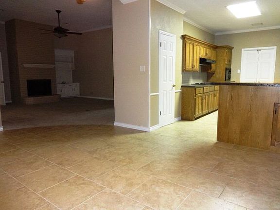 5th image of 3506 Meadowridge Ln