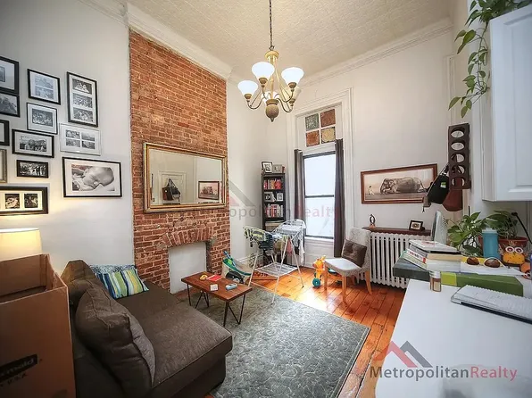 687 10th Street image 1 of 4