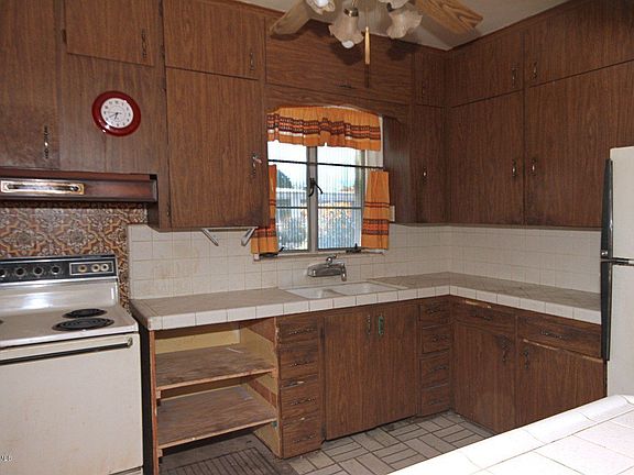 5th image of 3018 E Drachman St