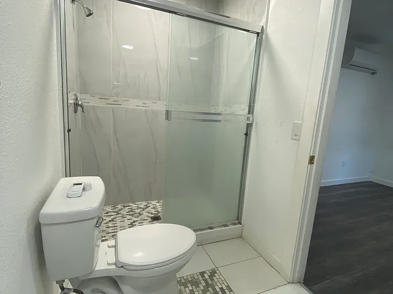 1672 W 36th St #1 — Photo 9