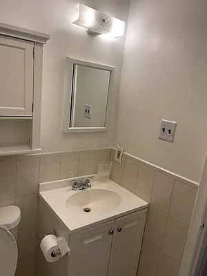 Rented by King Zone Realty Inc | media 2