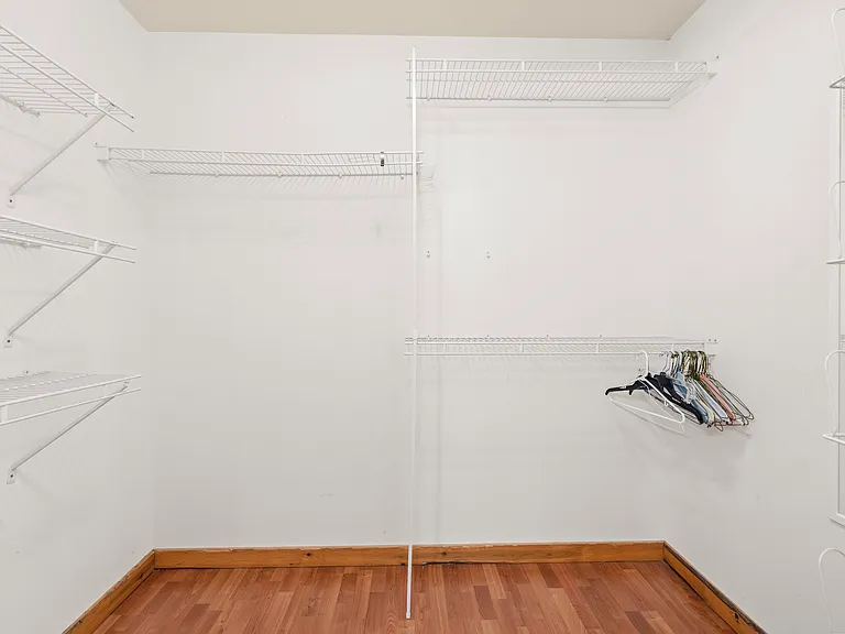 7215 W Andrus Rd — Photo 1