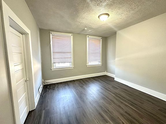 3rd image of 2340 Laplace St #2