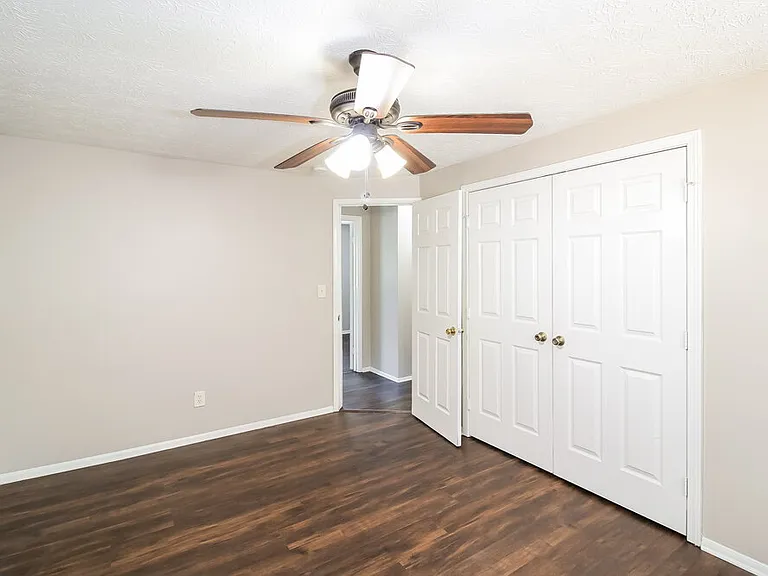 6818 Graves Mill Dr — Photo 9