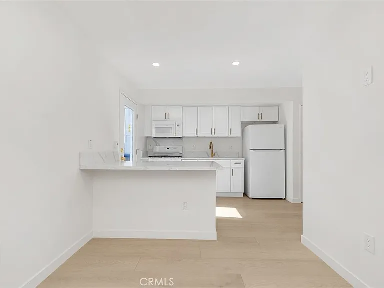 3926 Acacia St — Photo 14