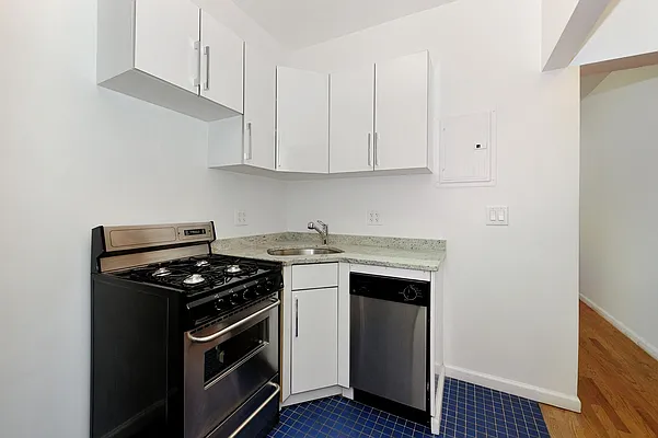 Rented by Aether Property Group | media 12