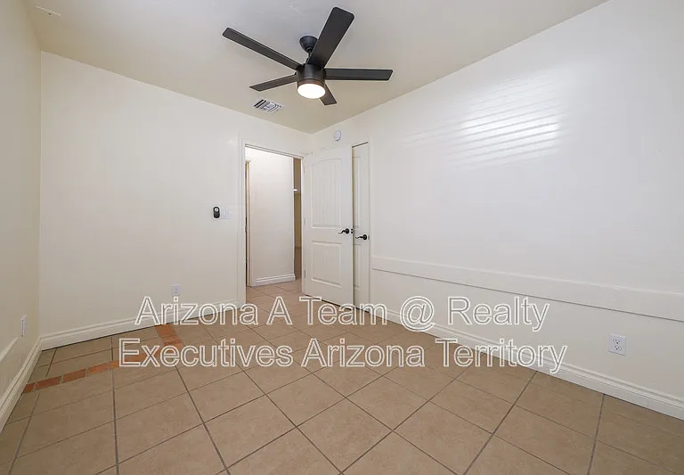 1654 N Rosemont Blvd #1 — Photo 14