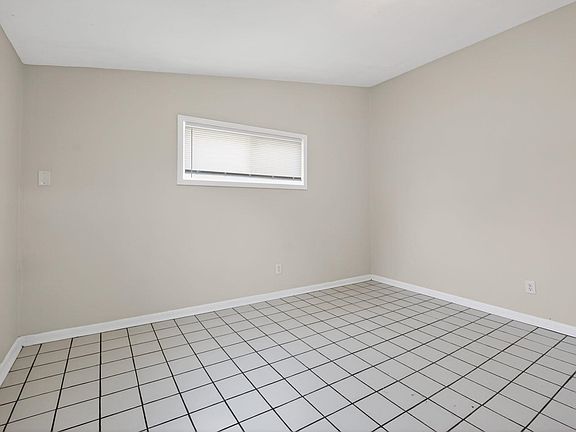 5th image of 2712 McGregor Ave